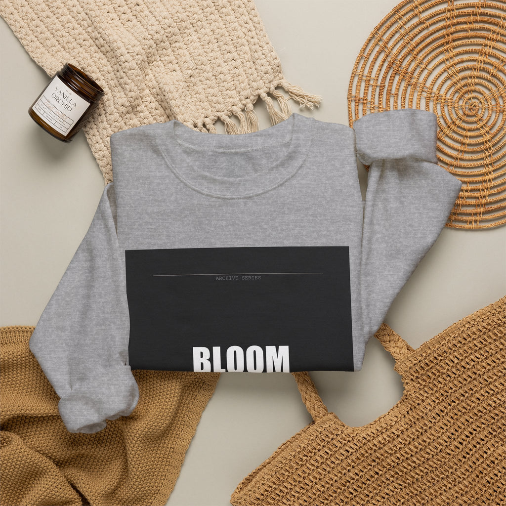 EAST MEETS WEST crewneck sweatshirt — product view 15