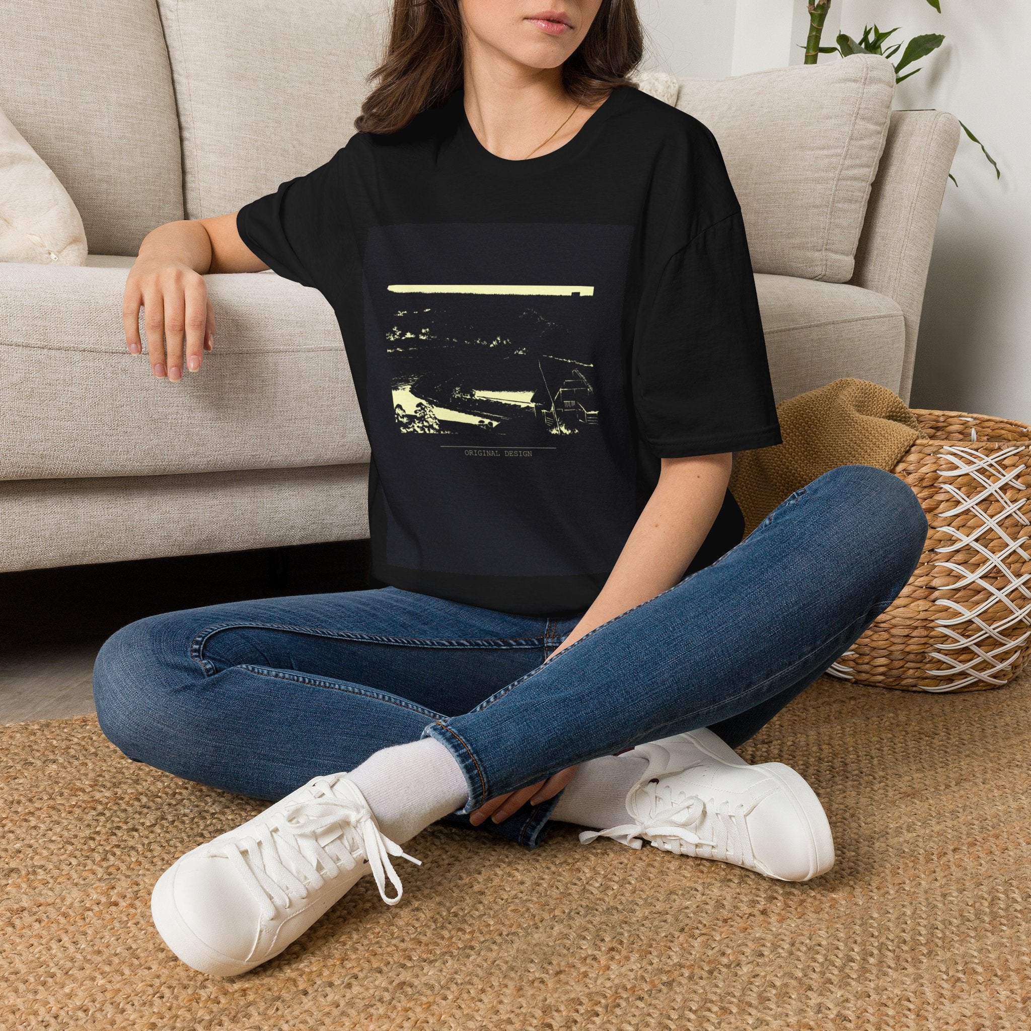 Original graphic tee — product view 6