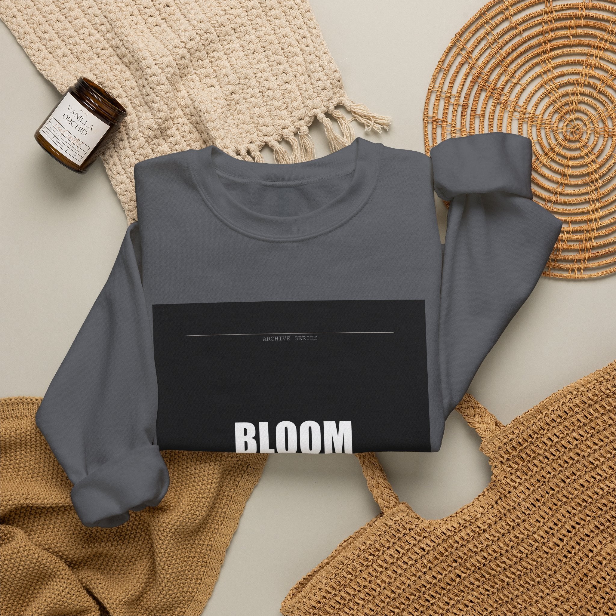 EAST MEETS WEST crewneck sweatshirt — product view 18